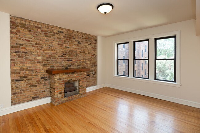 Foto del edificio - 3511 N Racine Ave