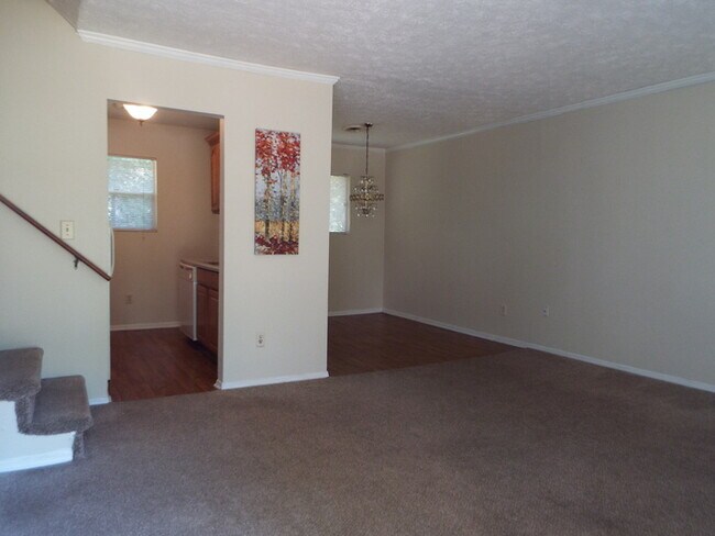 Building Photo - 4539 Doral Dr SW