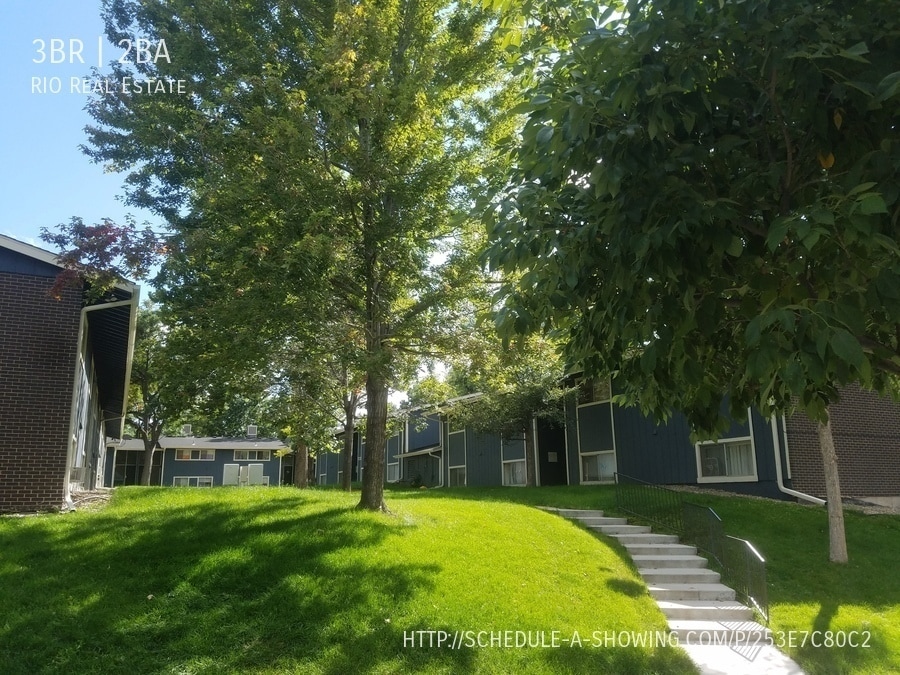 6930 S Bannock St, Littleton, CO 80120 Townhome Rentals in Littleton CO