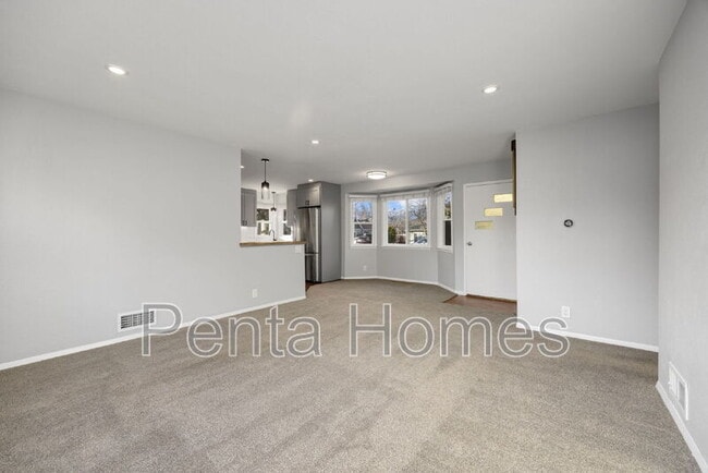 Building Photo - 1309 W Myrtle St