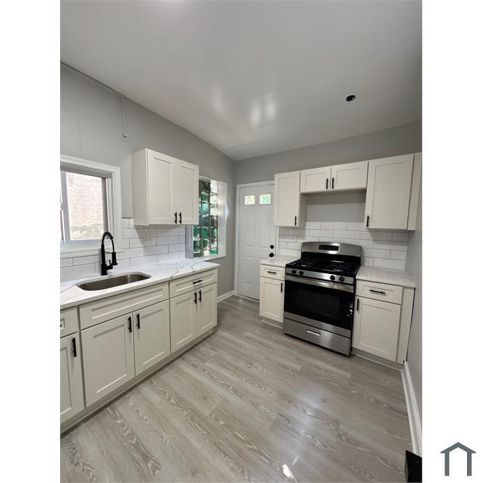 Foto principal - 3 Bedroom with Basement