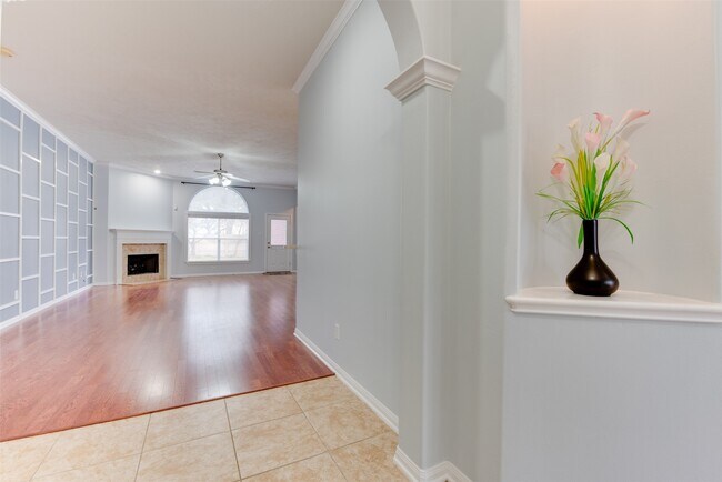 Foto del edificio - 7131 Sundance Meadows Ln