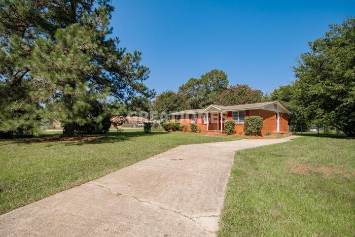 Foto principal - 319 Wyoming Dr