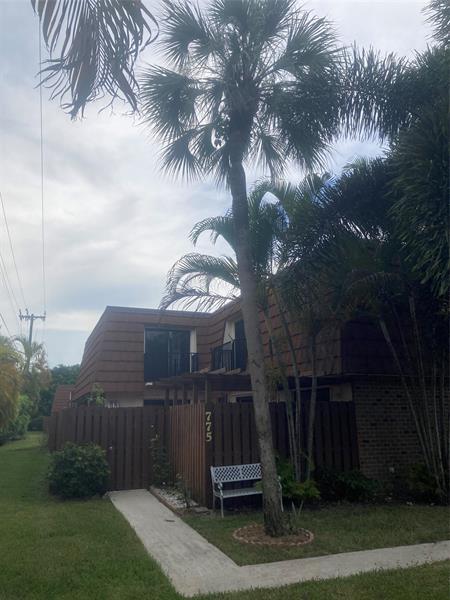 Foto del edificio - 775 SW 120th Way