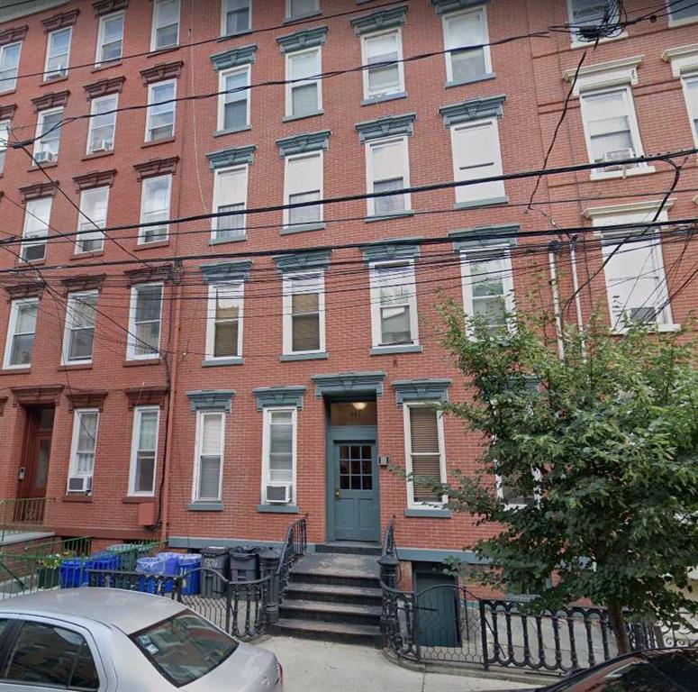 Primary Photo - 931 Park Ave
