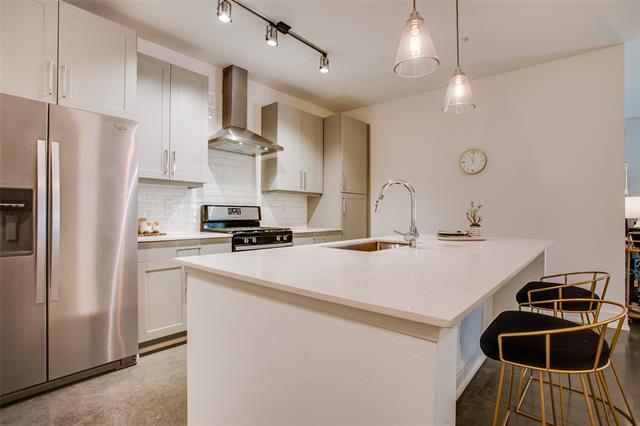 Building Photo - 5718 McCommas Blvd