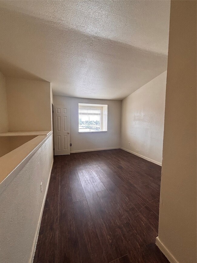 Building Photo - 2110 Wilcrest Dr