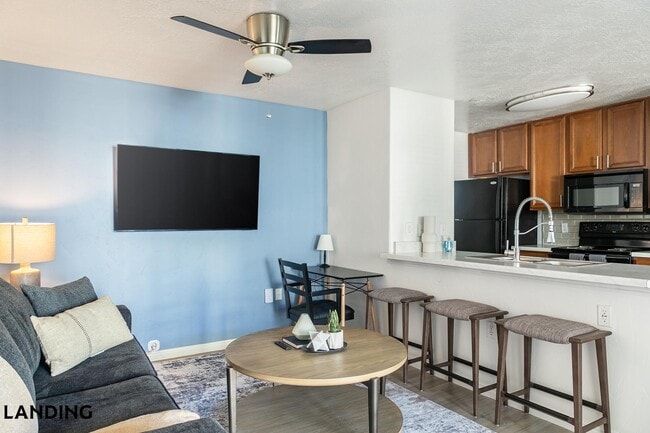 Building Photo - 5657 W Barn Rd