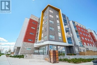 Building Photo - 200-200 Lagerfeld Dr