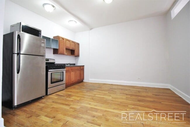 Foto del edificio - Spacious 2 BED + office in Bushwick