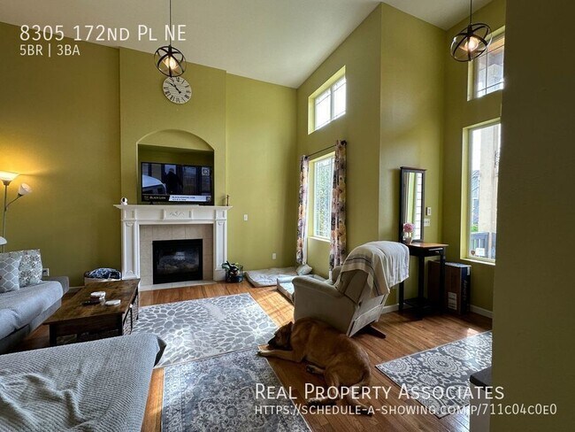 Building Photo - Private Drive in GlenEagle