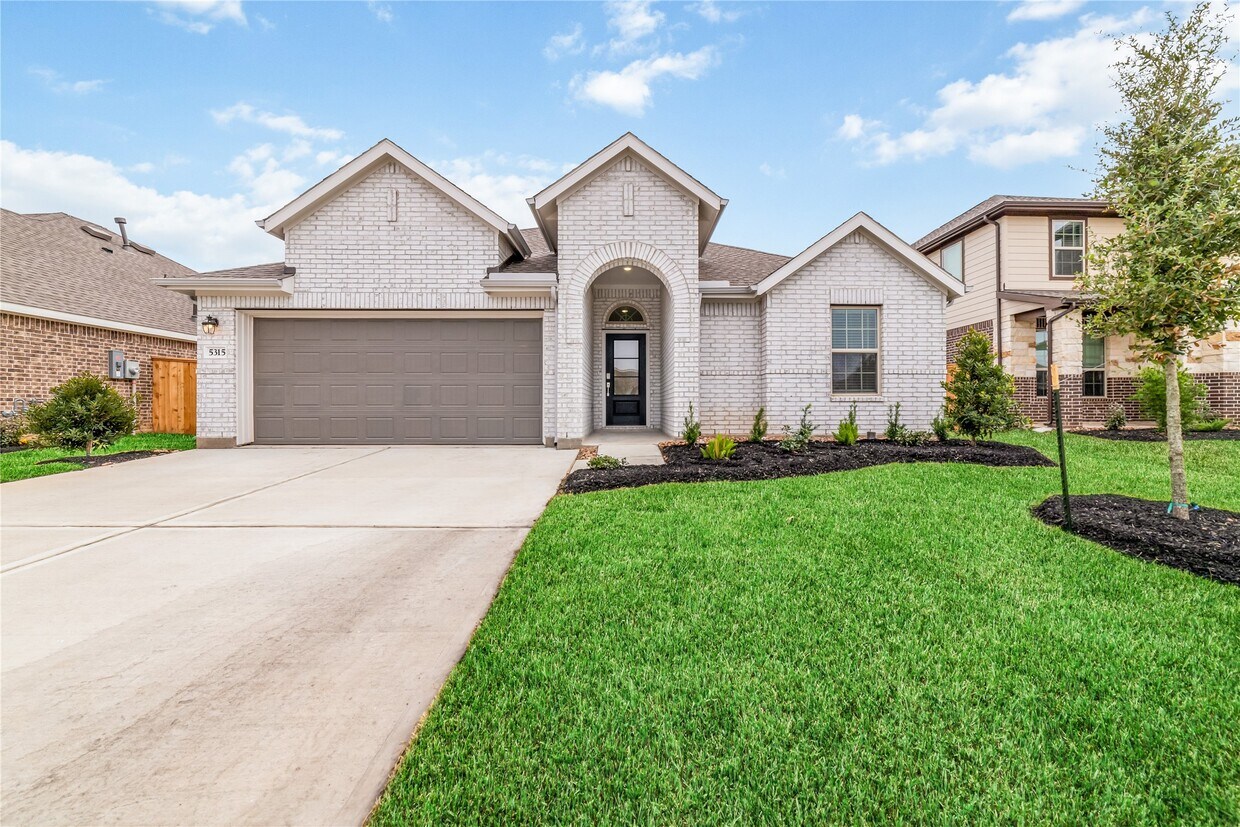 Foto principal - 5315 Sleepy Fox Ln