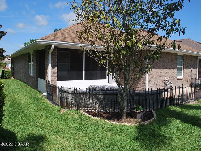 Foto del edificio - 621 Coral Trace Blvd