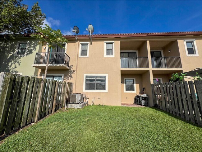 Foto del edificio - 639 NE 33rd Terrace