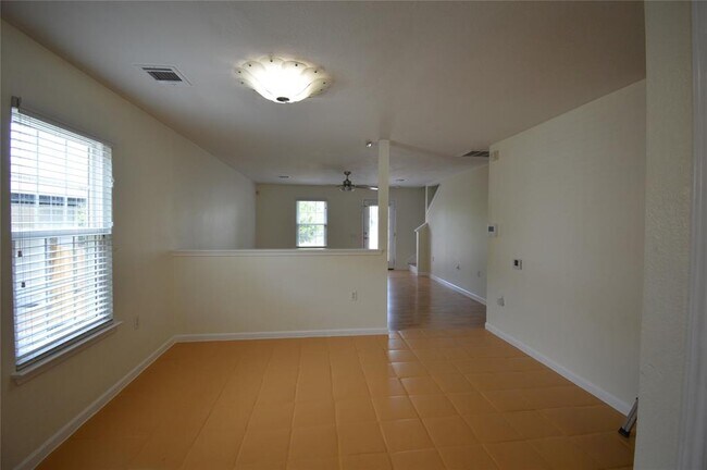 Foto del edificio - 12305 Briarcreek Loop