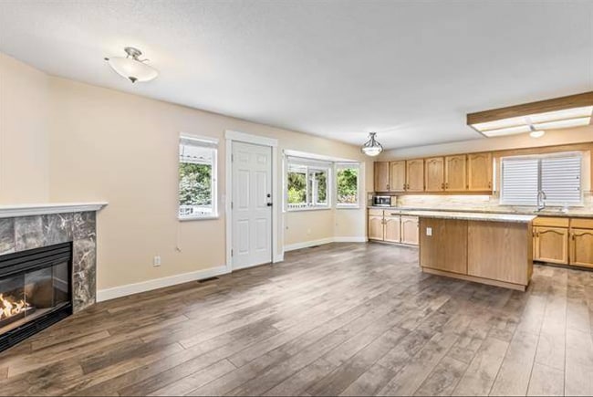 Building Photo - 20448 122B Av