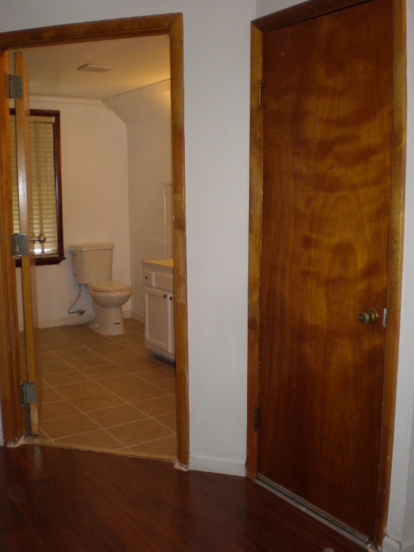 Building Photo - 1241 Locust Ave