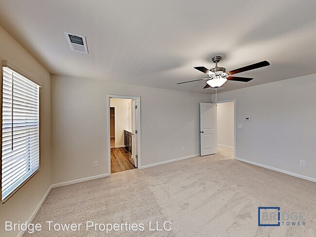 Building Photo - 4 br, 2.5 bath House - 3240 Newell Village...