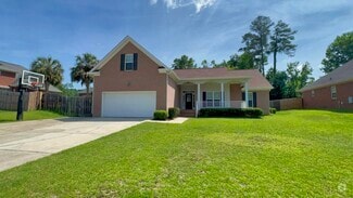 Building Photo - 304 Farmington Dr