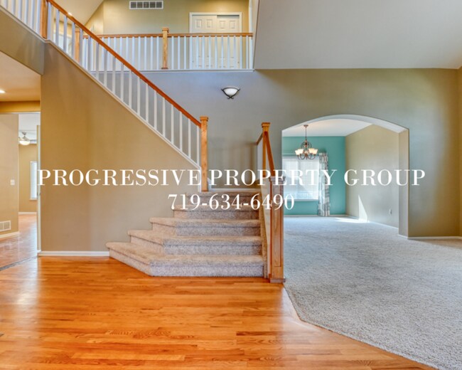 Building Photo - Move-In Special for the Month of November!