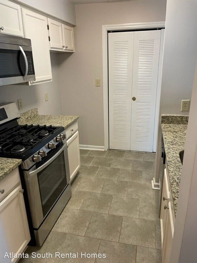 Foto del edificio - 1 br, 1 bath House - 712 Ridgefield Drive