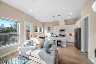 Building Photo - 5405 Iconic Ln