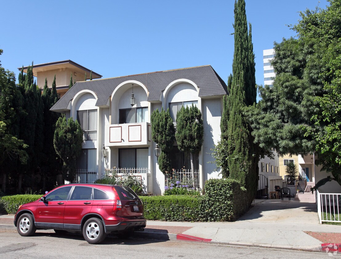 Primary Photo - 1275 Barry Ave