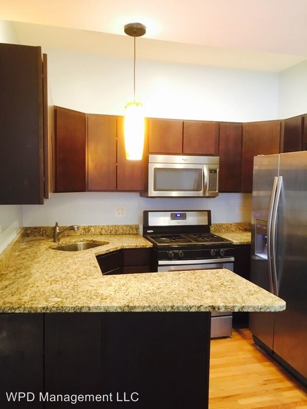 Foto principal - 7200 S Stony Island Ave