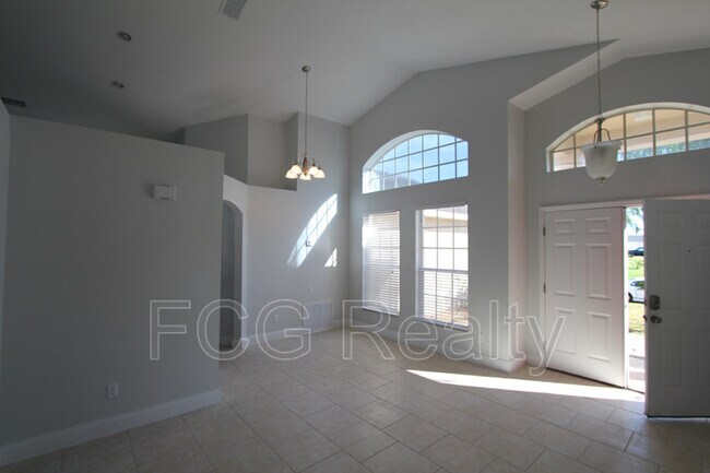Foto del edificio - 5754 Loma Vista Dr W