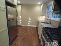Foto del edificio - 254-20 Pembroke Ave