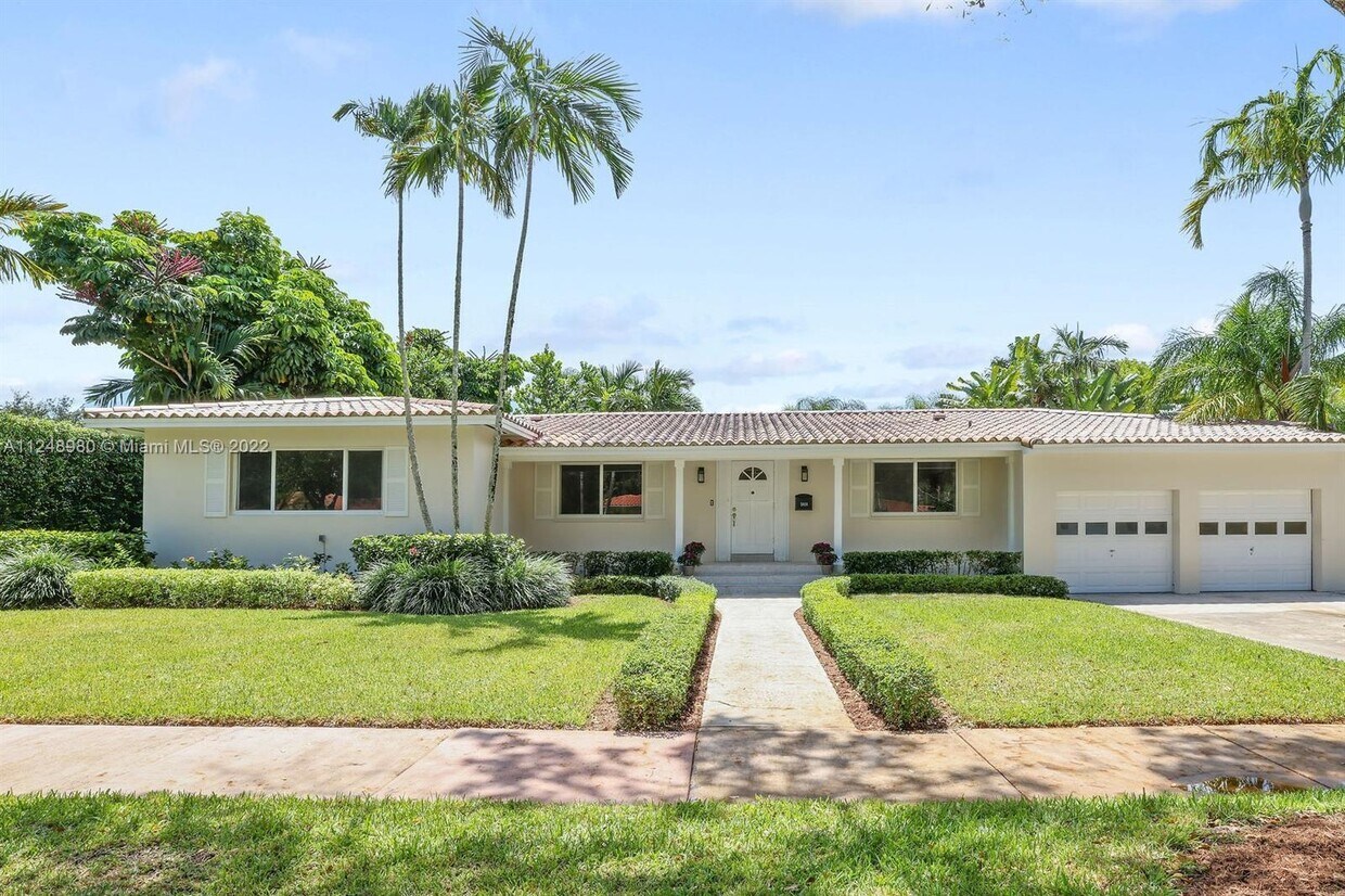 Foto principal - 5808 Michelangelo St