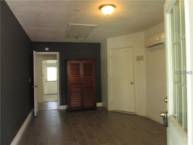 Building Photo - 7677 Montague Loop