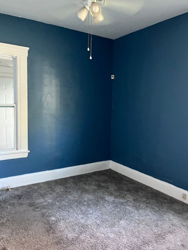 Foto del edificio - 728 E 93rd St