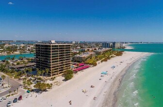 Building Photo - 7600 Bayshore Dr