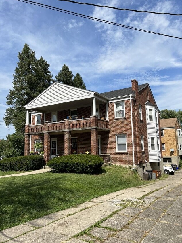 Photo - 2214 Memorial Pkwy