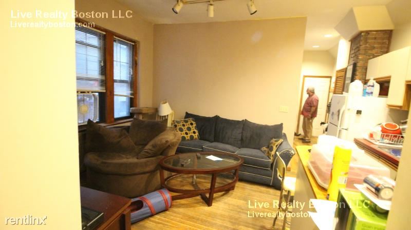 Primary Photo - 356 Chestnut Hill Ave
