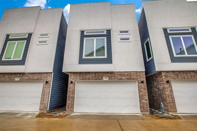 Building Photo - 2517 Hollister Rd