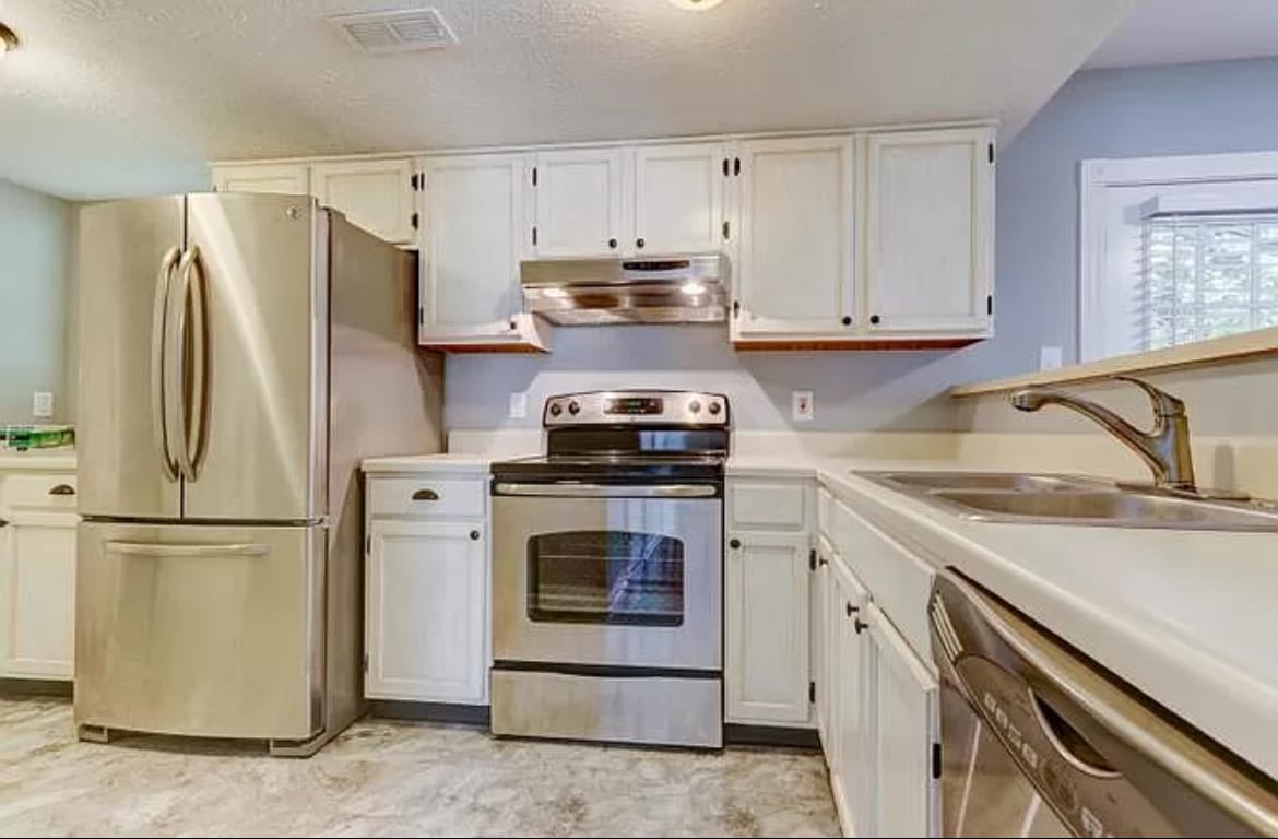 Building Photo - 801 Olde Pioneer Trl