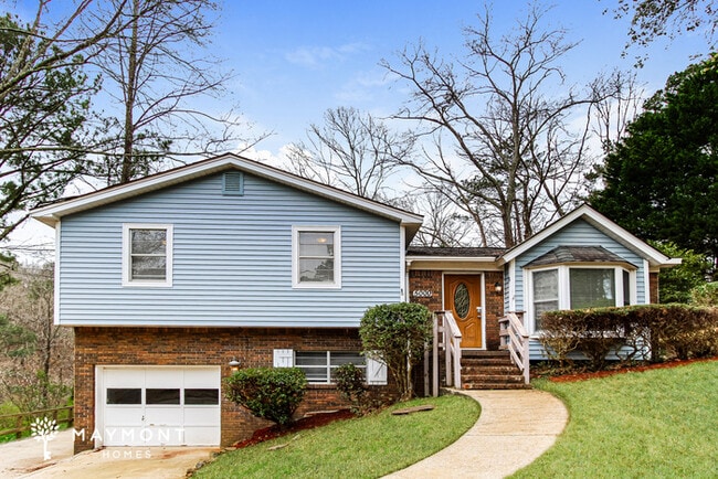 Building Photo - 5000 Juiata Dr