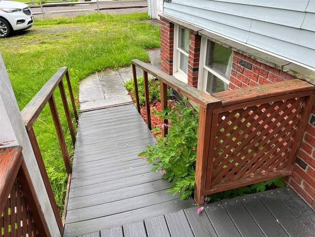 Building Photo - 26518 PA-267