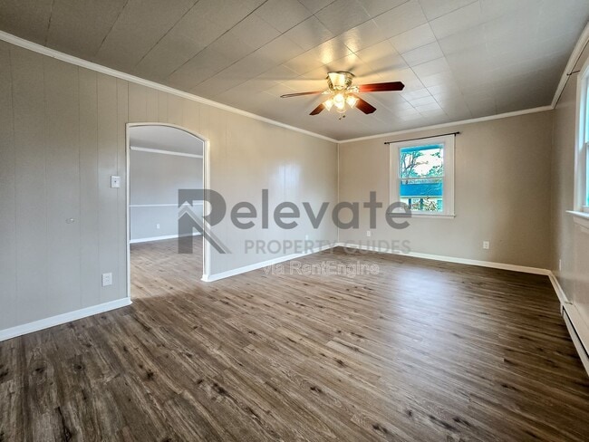 Foto del edificio - 3206 Belmont Ave