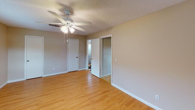 Foto del edificio - Spacious 3/2 in great School District!