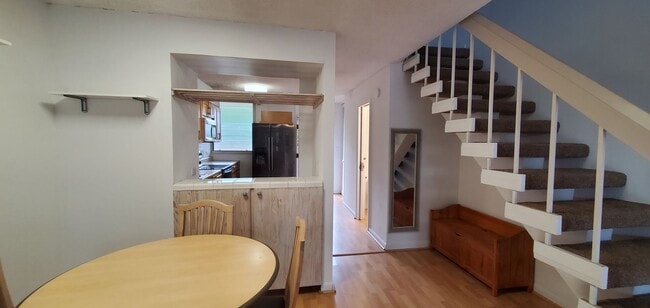 Photo - AVAILABLE NOW! Secured building, 2 bed, 2.5 bath, 1 parking Apartment