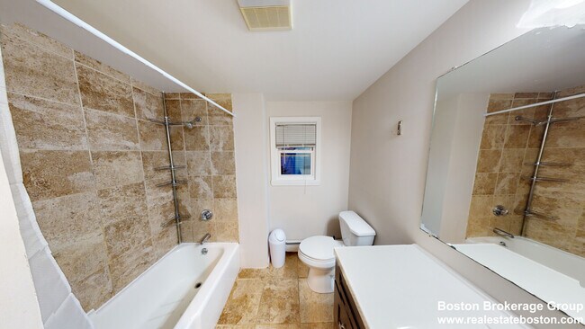 Building Photo - 5 Oswald St