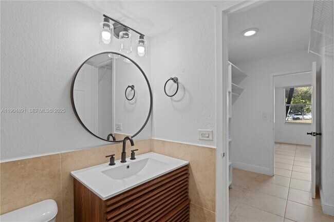 Building Photo - 1800 Sans Souci Blvd