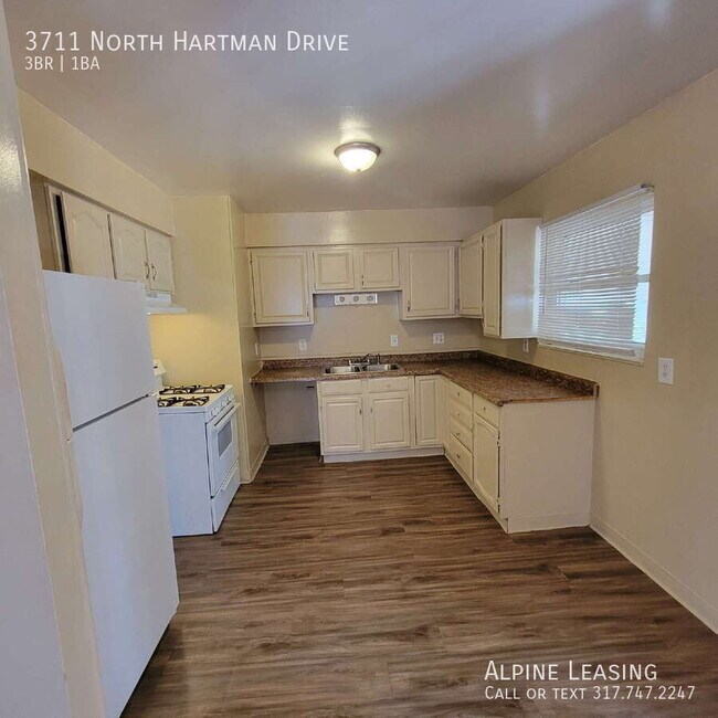 Foto del edificio - 3711 N Hartman Dr