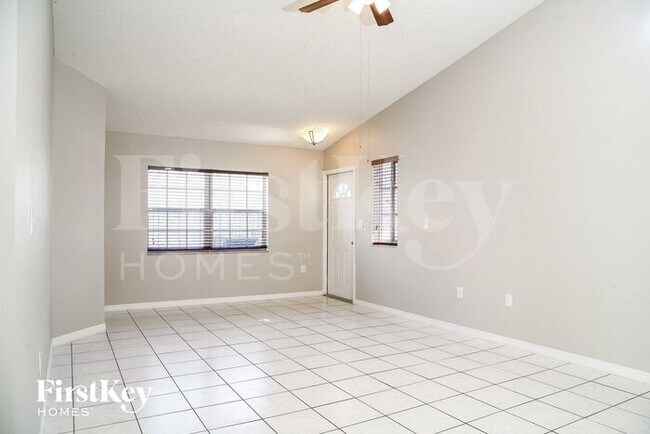 Building Photo - 17841 SW 144th Ave