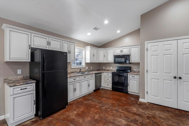 Foto del edificio - 4 Bed / 2 Bath Home – Jonesboro School District