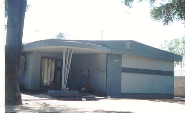 Building Photo - The Drake Apartments