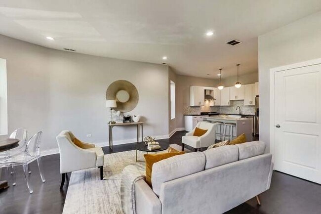 Foto del edificio - 4516 S King Dr